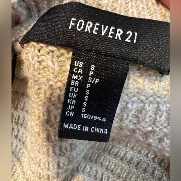 Forever 21 Cream Thick Knit Cardigan Size S - Picture 2 of 4